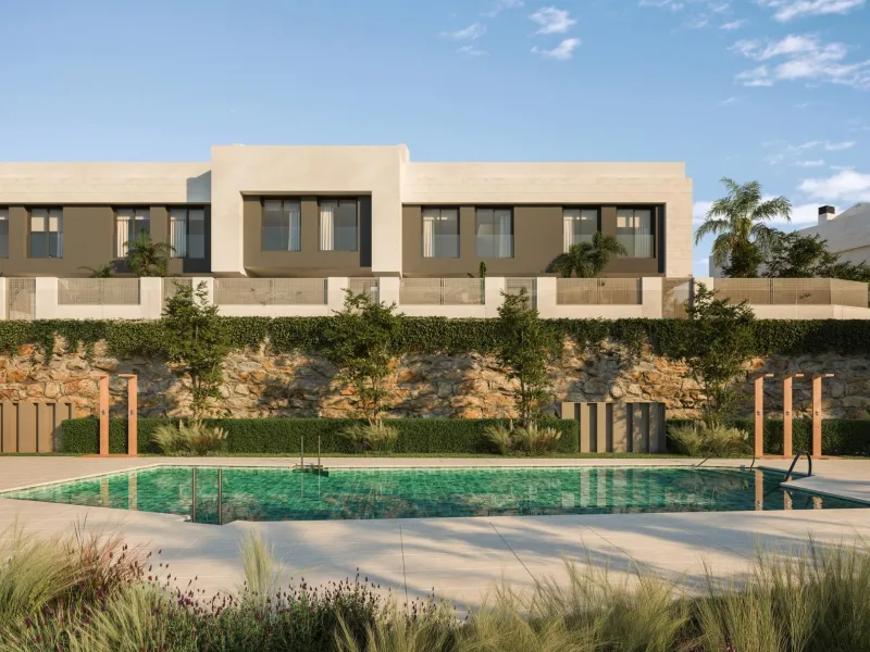 New Build Townhouses with Sea Views near Miraflores Golf Calahonda& & Boutique Residential in a Prime Calahonda Location& This exclusive new construction project consists of a boutique collection of only 13 two and three bedroom townhouses and co