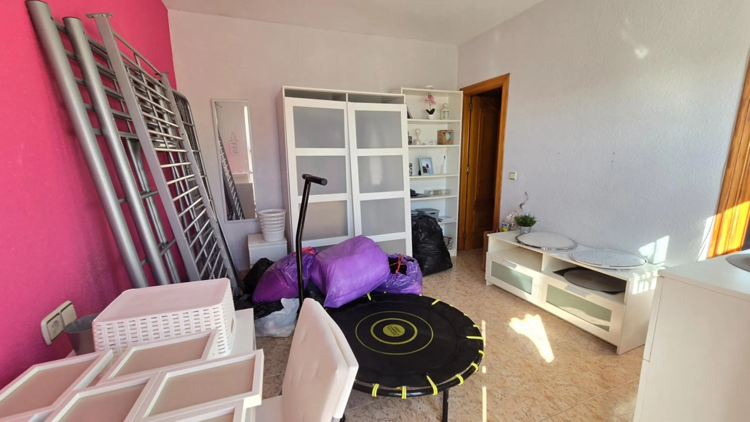 Detached villa in Benalmádena with views and pool