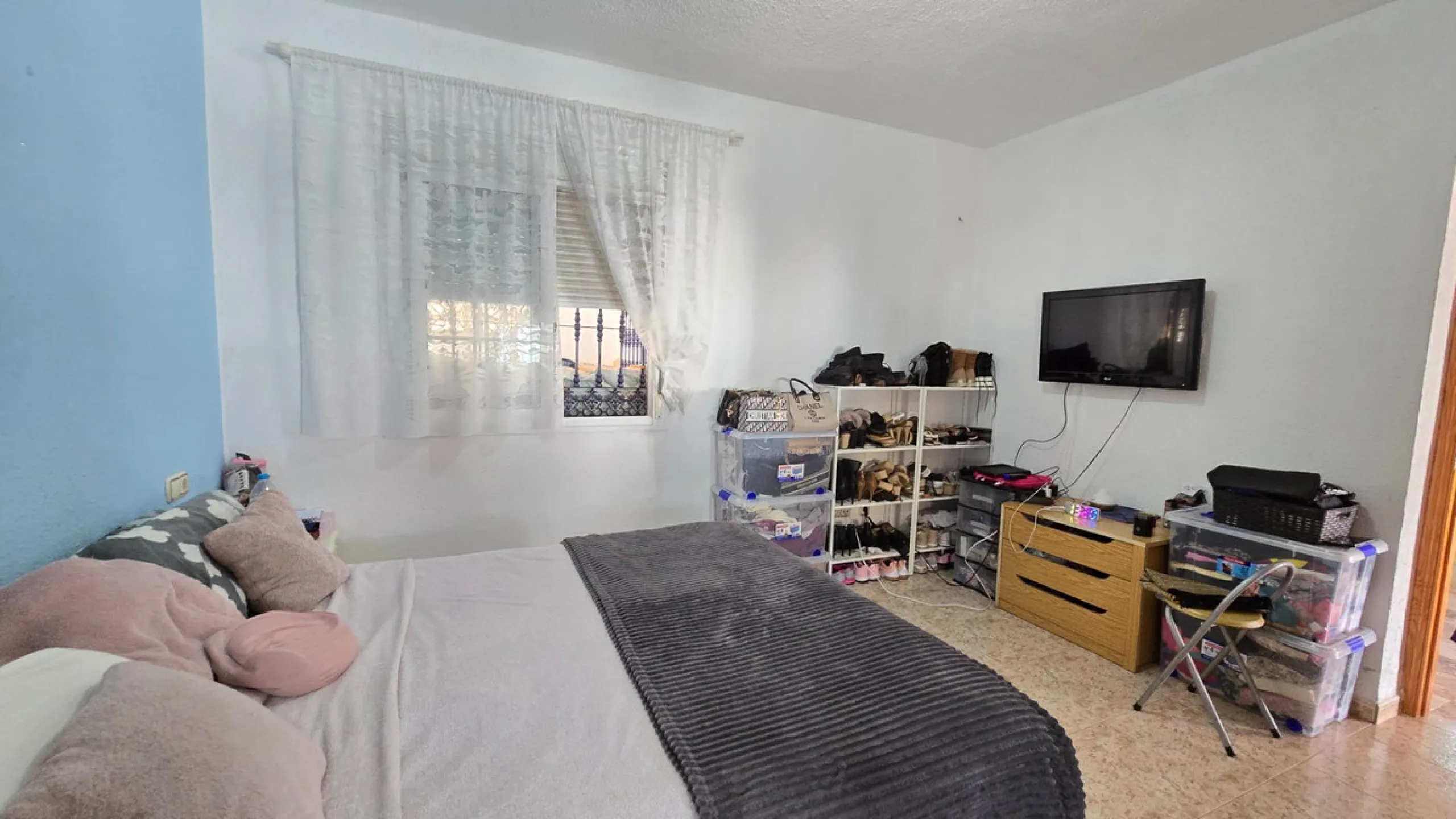 Detached villa in Benalmádena with views and pool