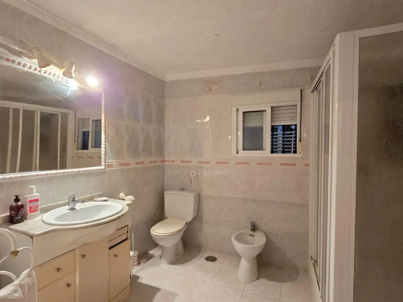Detached villa in Benalmádena with views and pool