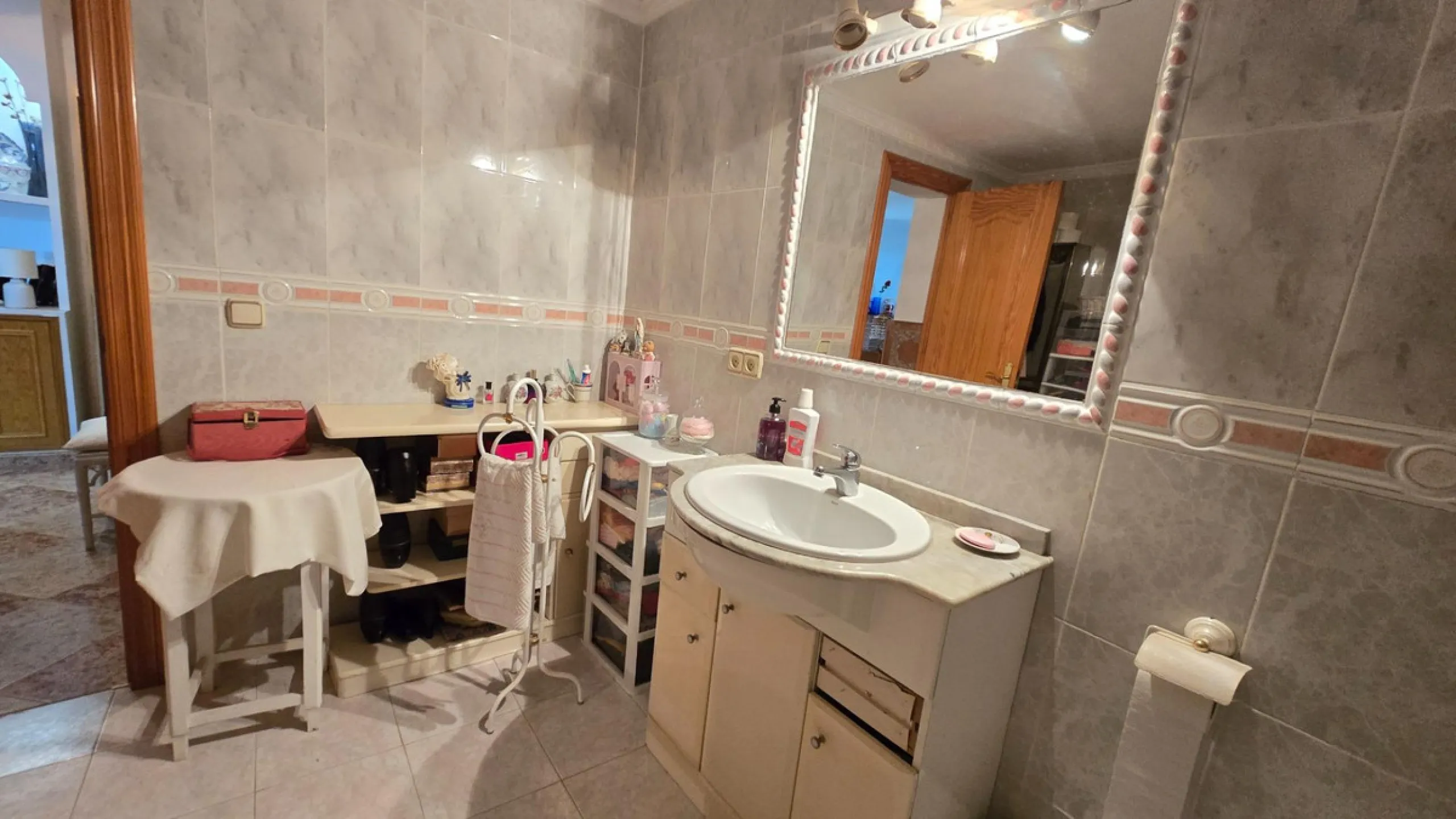 Detached villa in Benalmádena with views and pool
