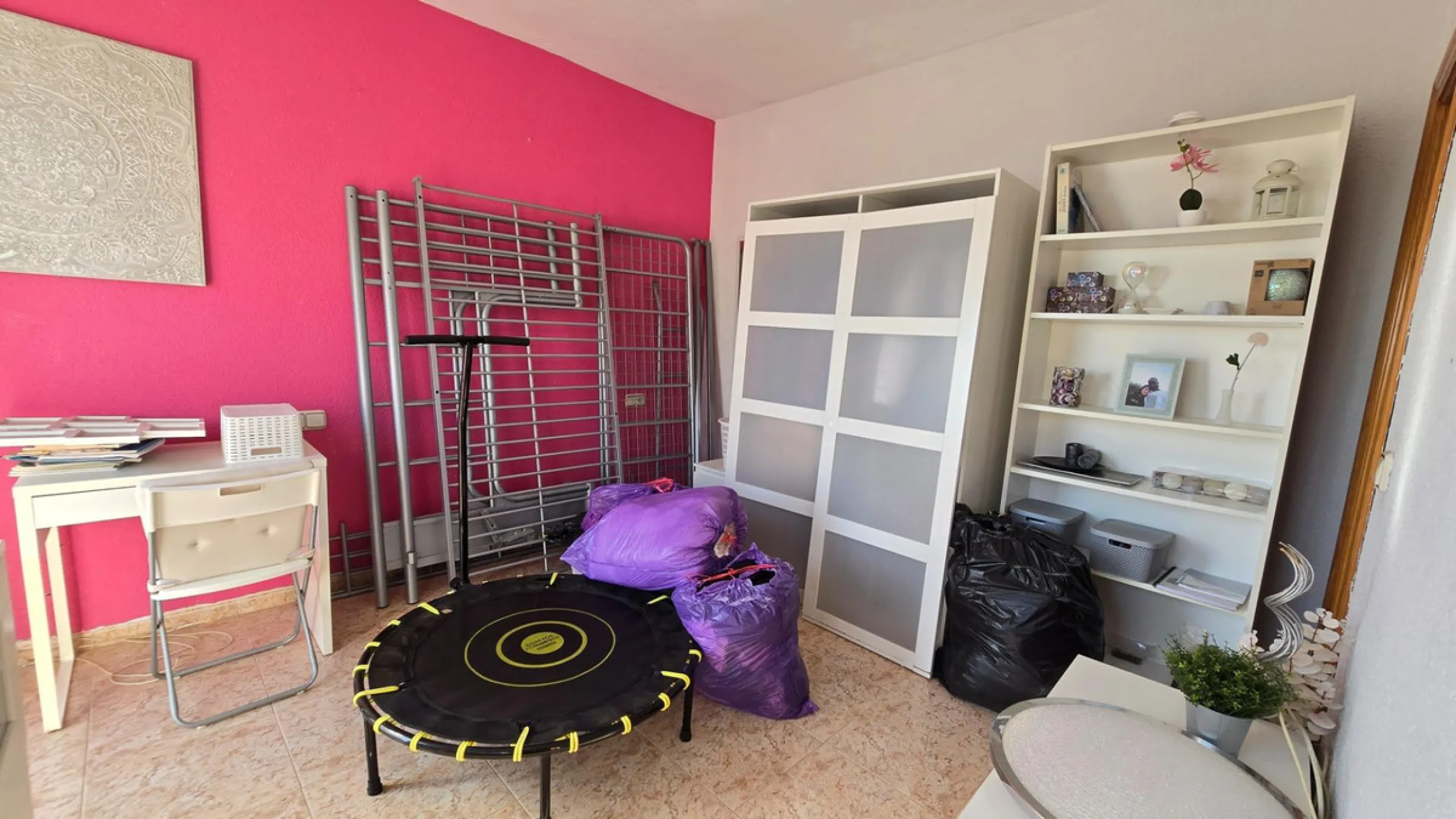 Detached villa in Benalmádena with views and pool