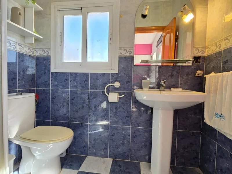 Detached villa in Benalmádena with views and pool