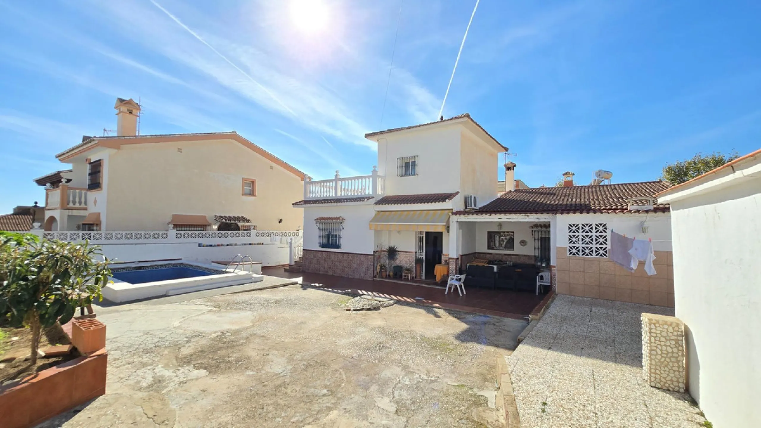 Detached villa in Benalmádena with views and pool