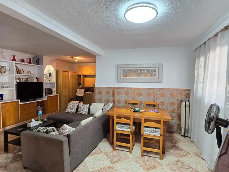 Detached villa in Benalmádena with views and pool