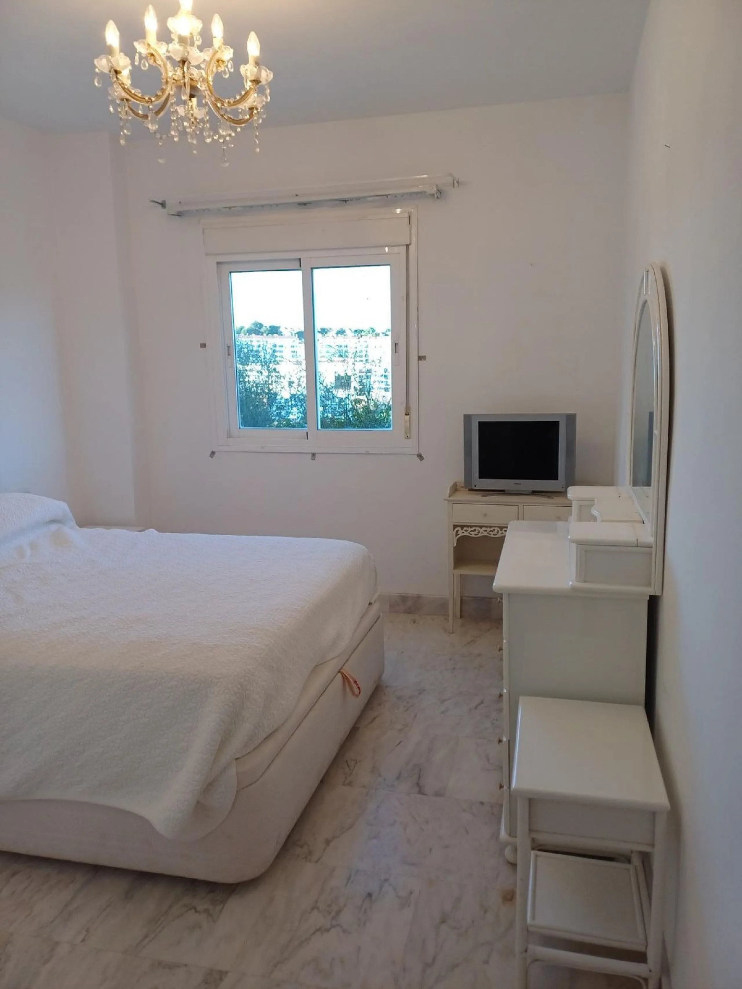 Larg apartment 3B2b + parking in Jardin Botanico, La Cala de Mijas.