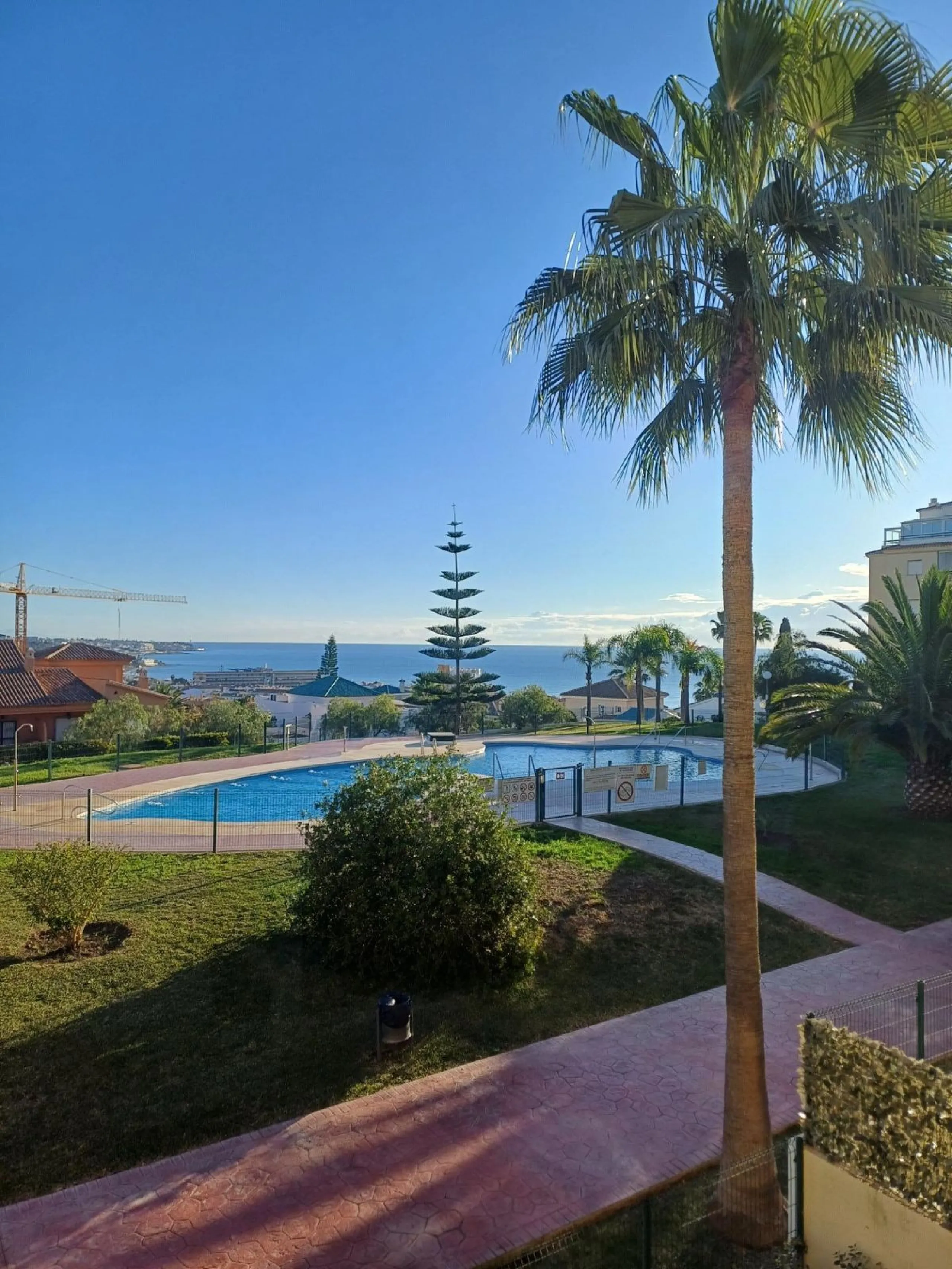 Larg apartment 3B2b + parking in Jardin Botanico, La Cala de Mijas.