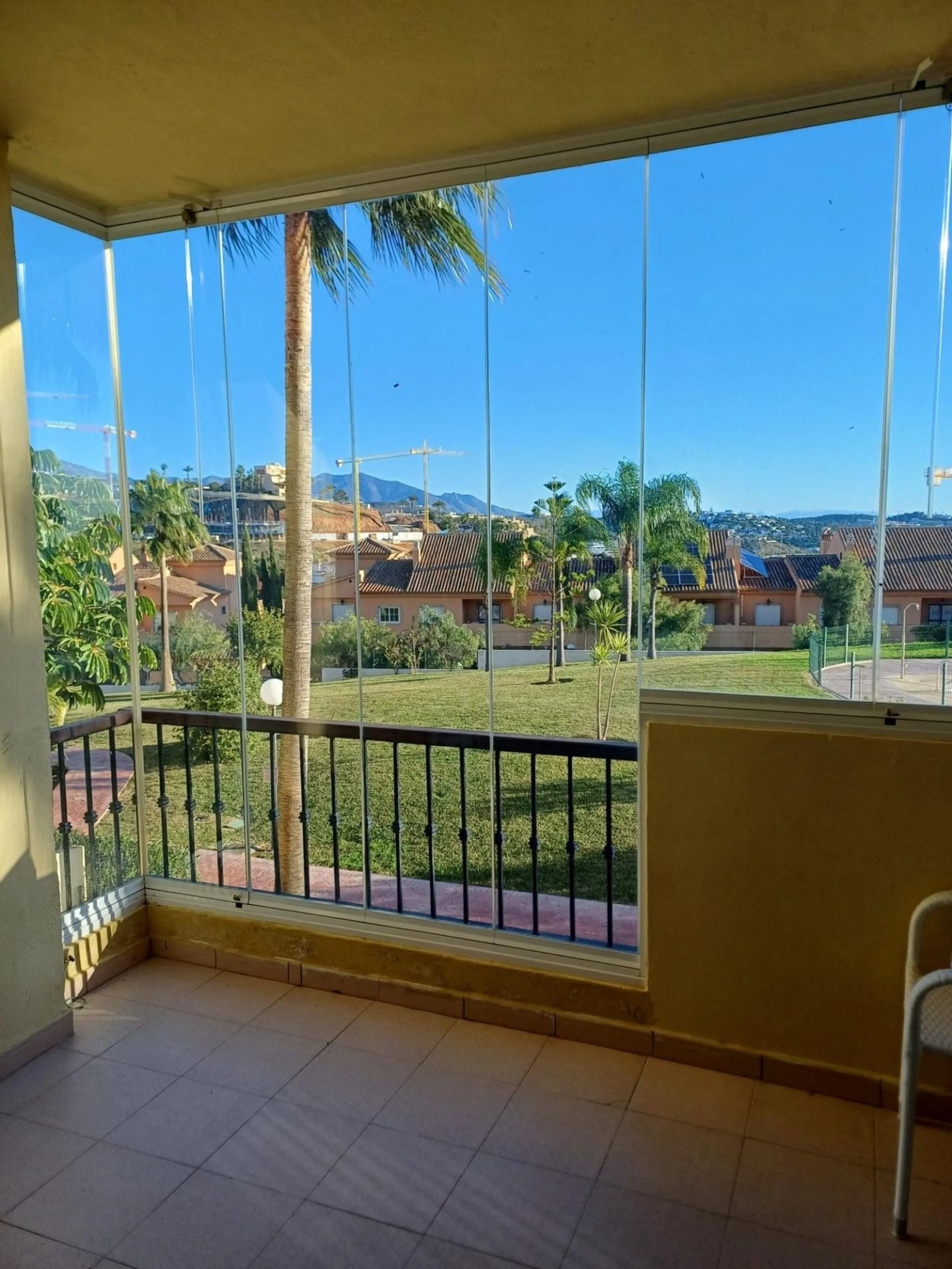 Larg apartment 3B2b + parking in Jardin Botanico, La Cala de Mijas.