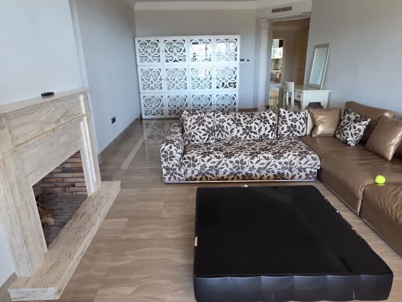 Middle Floor Apartment, Sierra Blanca, Costa del Sol.