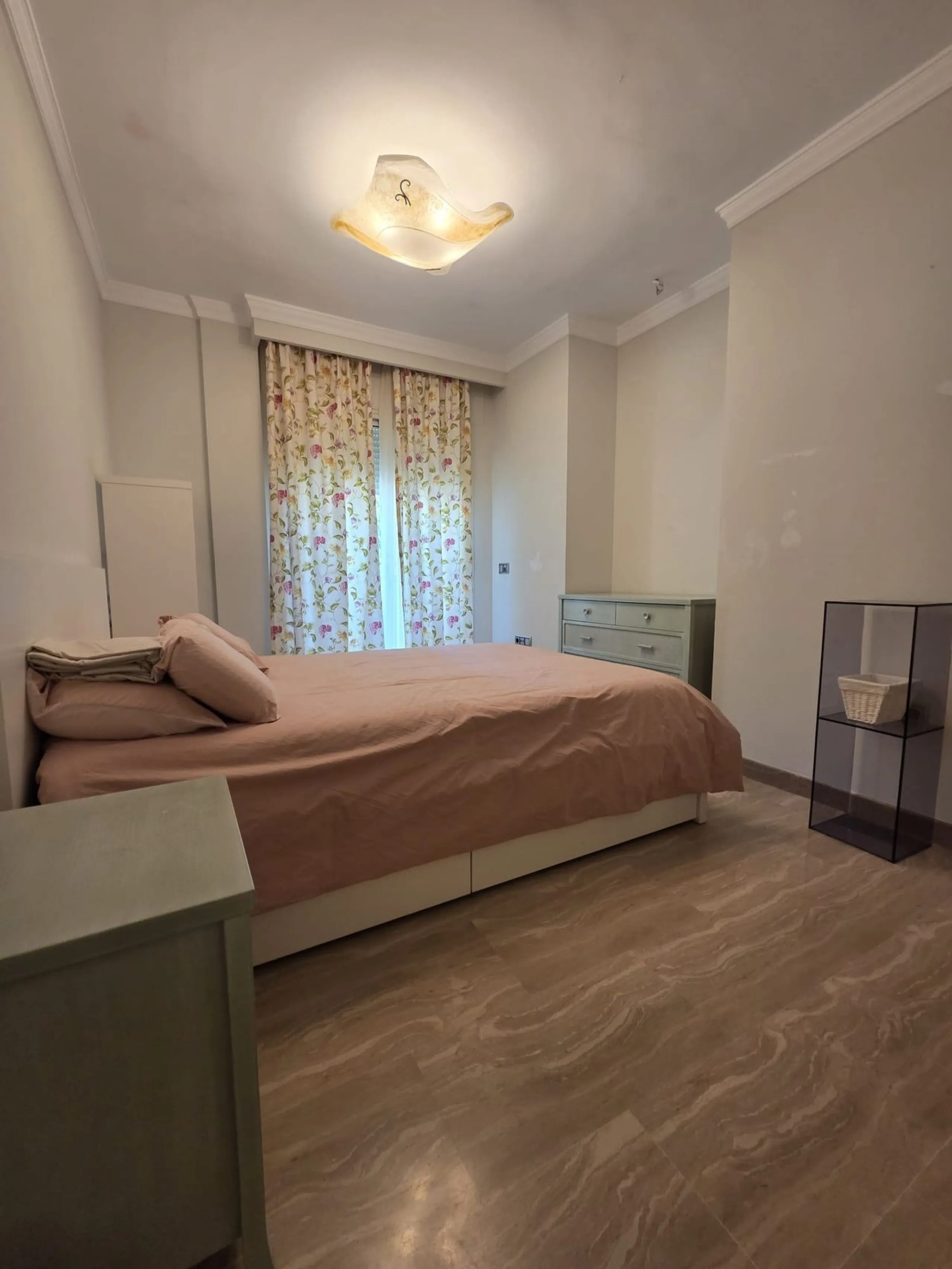 Middle Floor Apartment, Sierra Blanca, Costa del Sol.