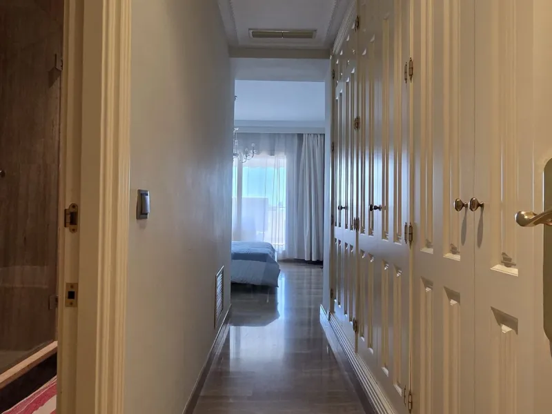 Middle Floor Apartment, Sierra Blanca, Costa del Sol.