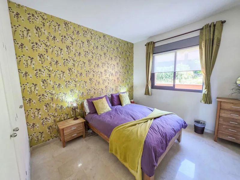 Just minutes from the world-renowned Marina de Sotogrande, in the exclusive Bahía de las Rocas/La Paloma district, lies this elegant residential complex designed for comfort, style, and relaxation.