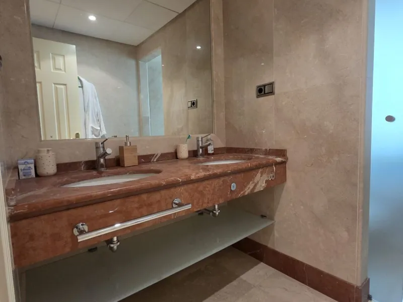 Middle Floor Apartment, Sierra Blanca, Costa del Sol.