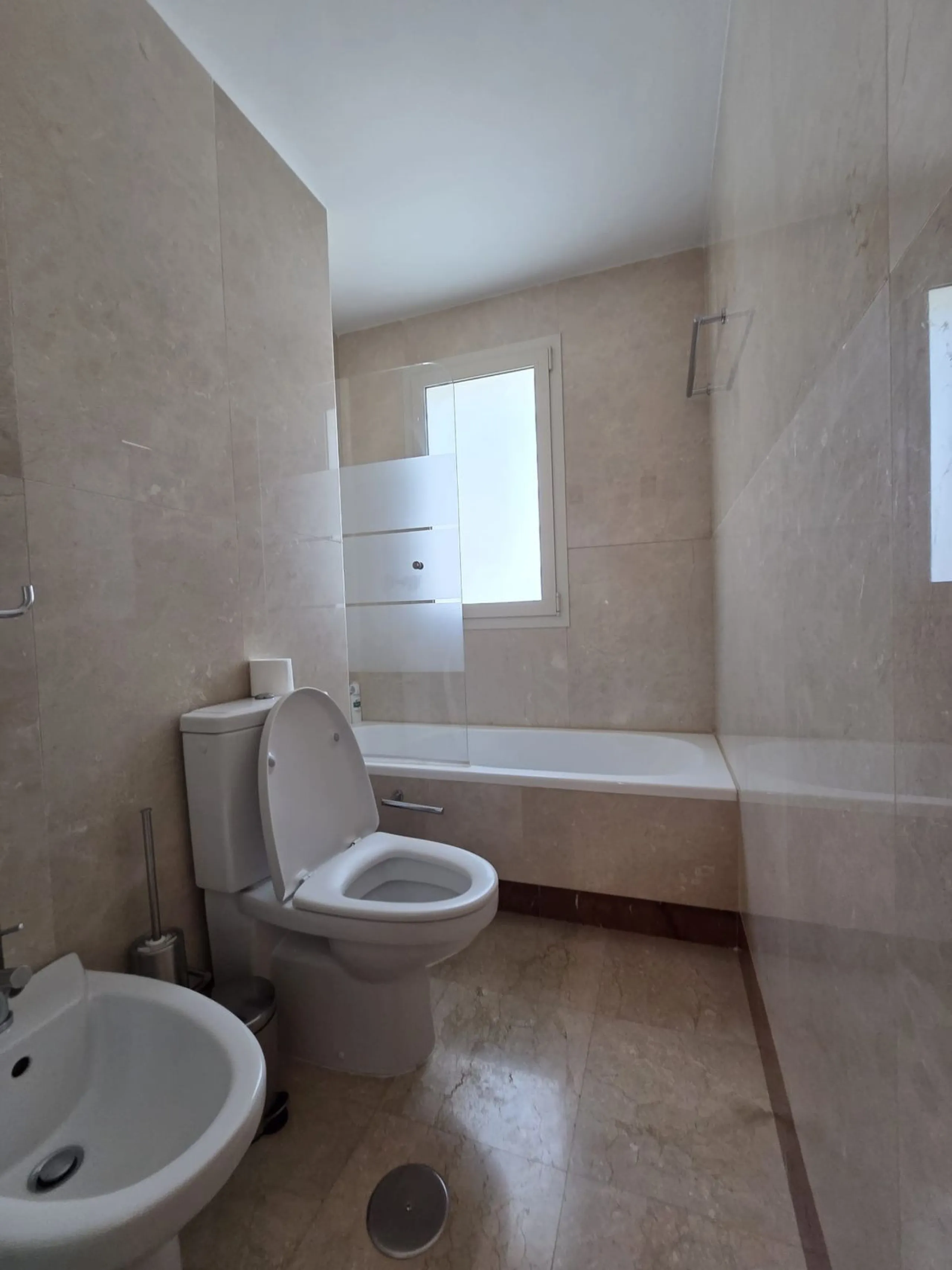 Middle Floor Apartment, Sierra Blanca, Costa del Sol.