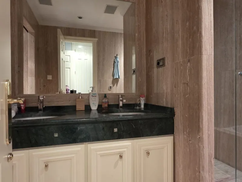 Middle Floor Apartment, Sierra Blanca, Costa del Sol.