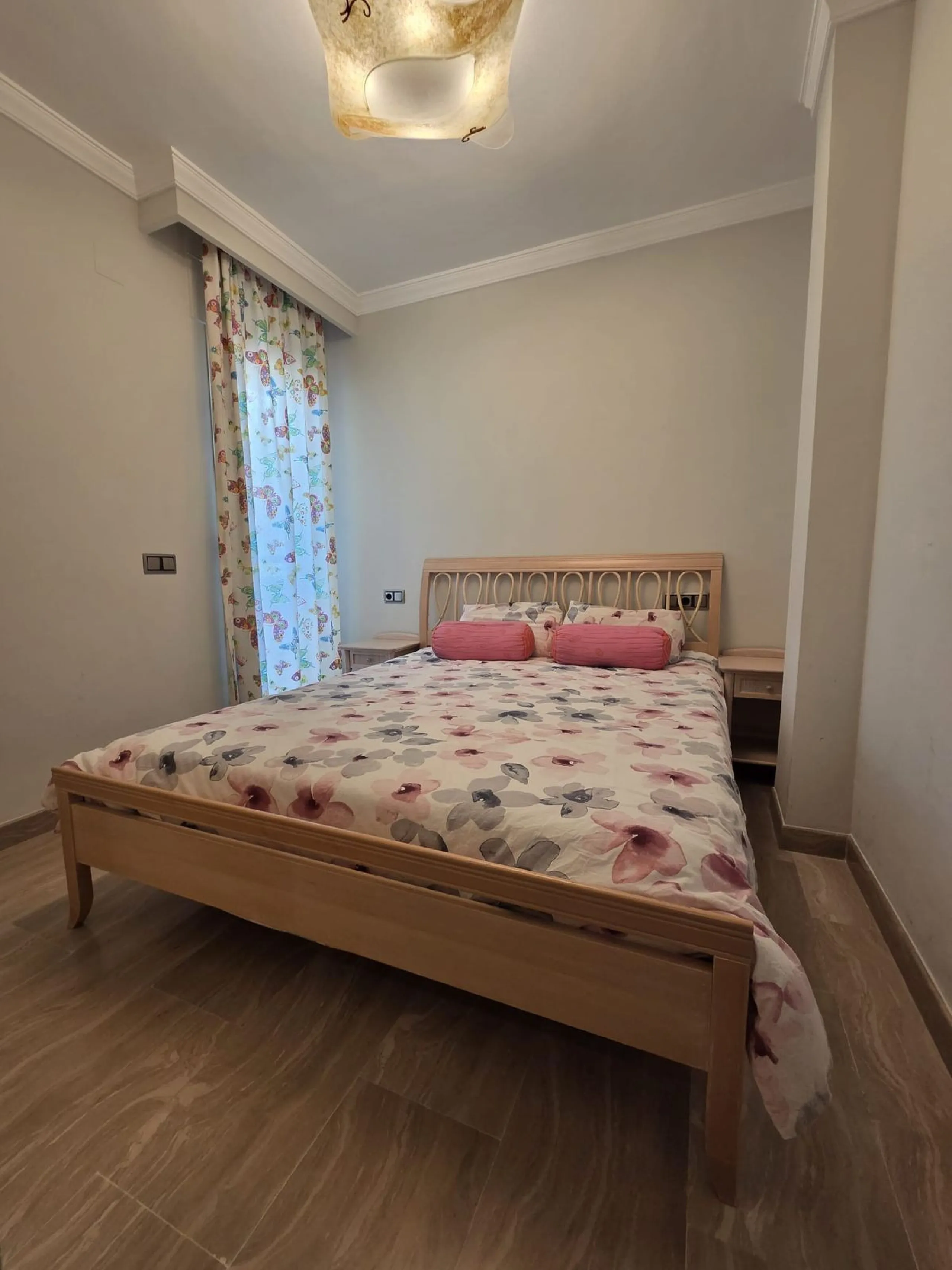 Middle Floor Apartment, Sierra Blanca, Costa del Sol.
