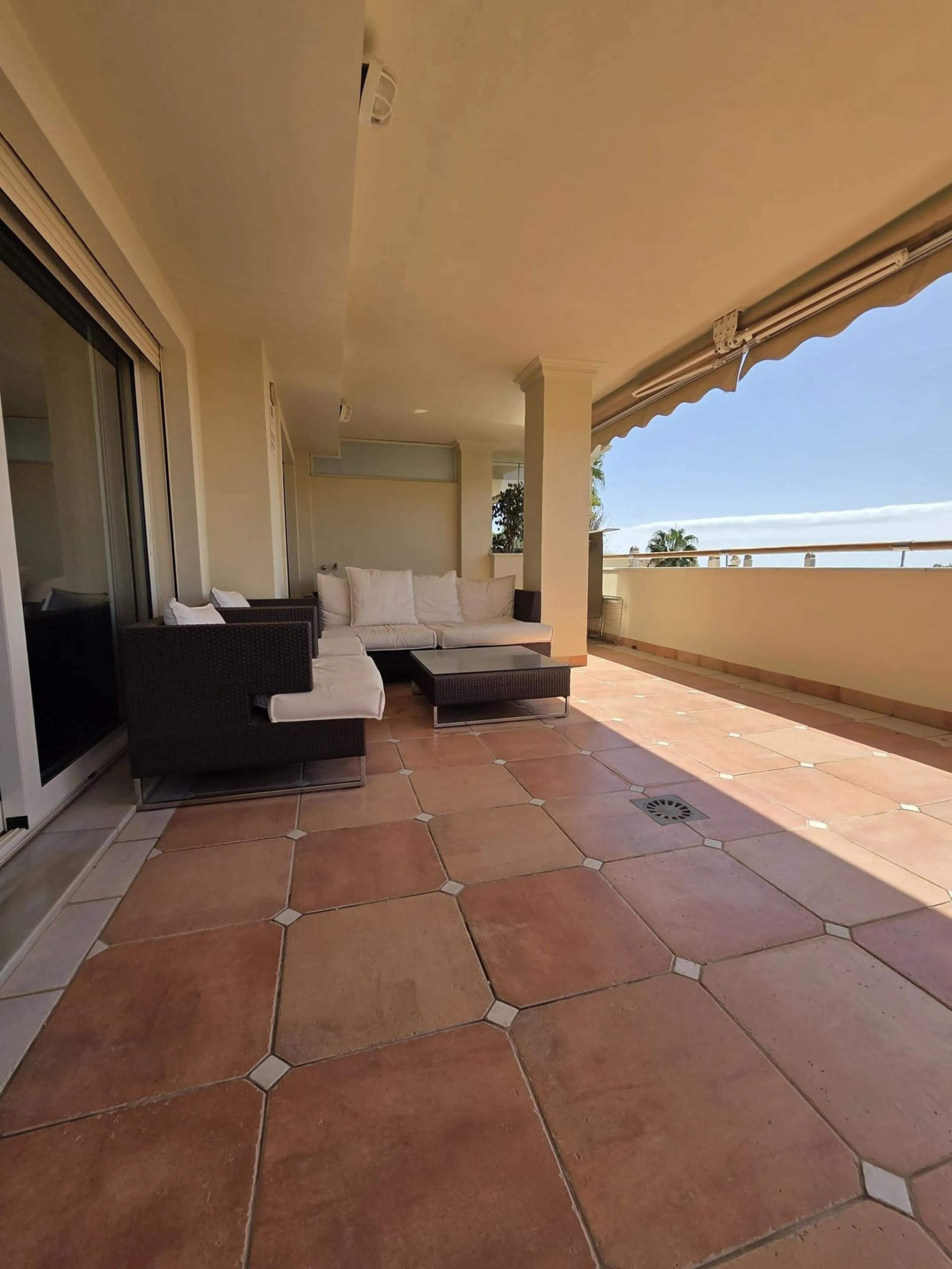 Middle Floor Apartment, Sierra Blanca, Costa del Sol.