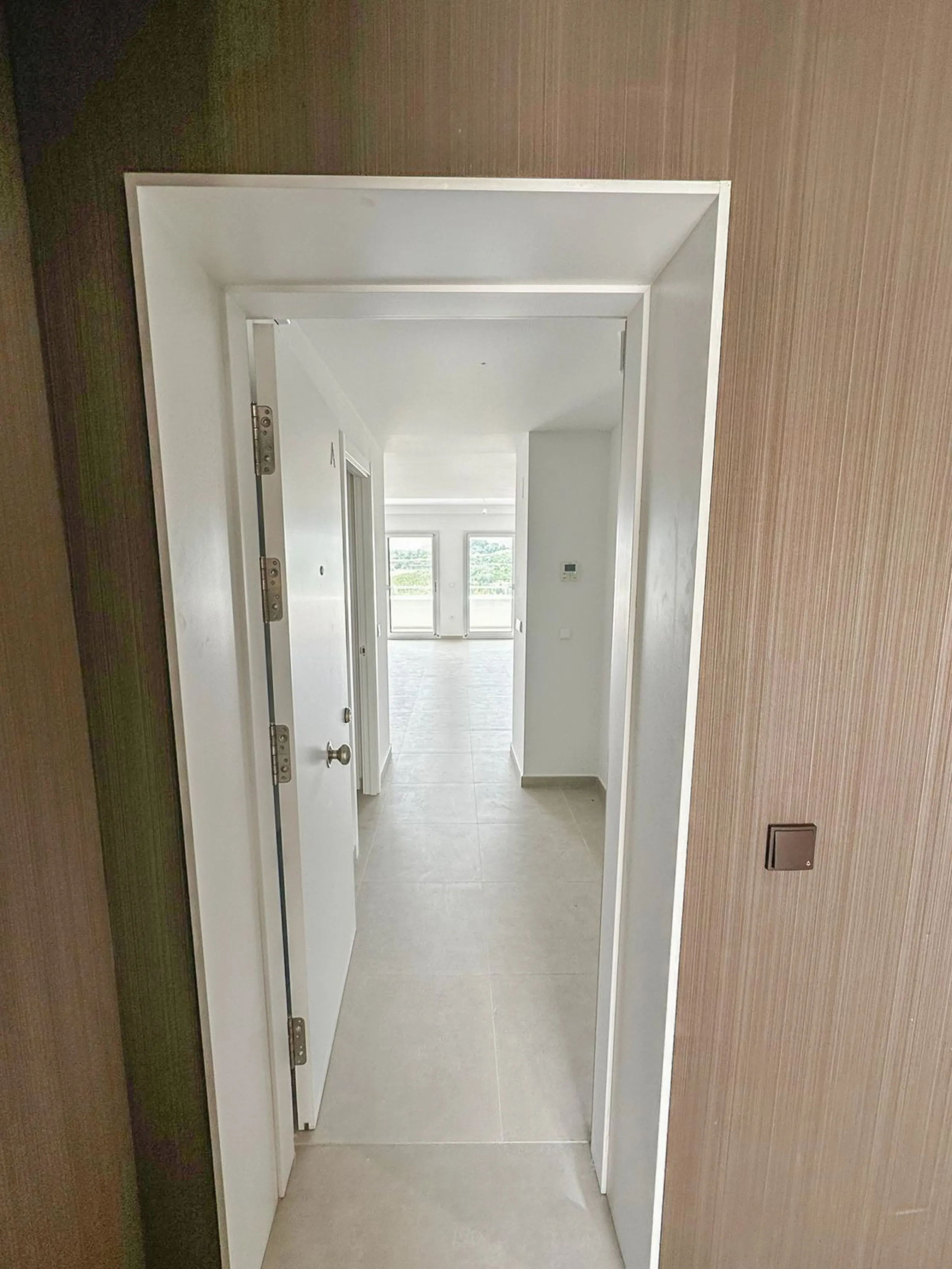 Apartment - Ground Floor Apartment в продаже в Estepona, Málaga. В доме 3 спален и 2 ванных комнат. Площадь дома 125 м²