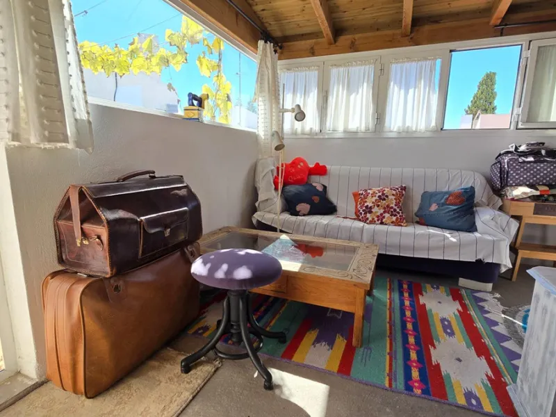 Charming three-storey Andalusian-style townhouse, located in a privileged and rapidly growing area of Marbella, between Marbella and San Pedro de Alcántara.