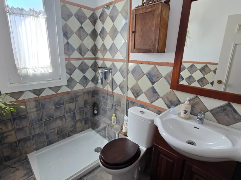Charming three-storey Andalusian-style townhouse, located in a privileged and rapidly growing area of Marbella, between Marbella and San Pedro de Alcántara.