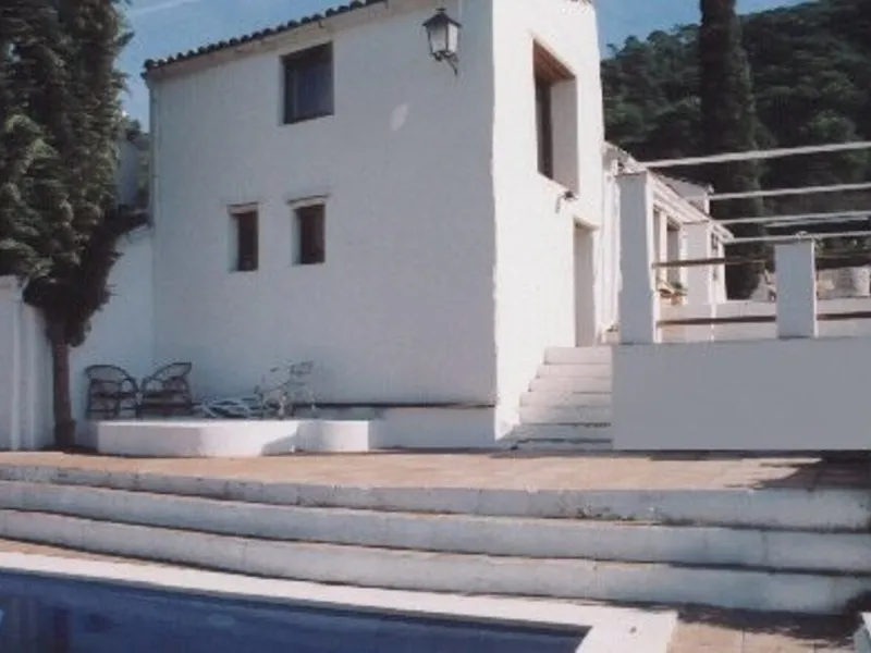REDUCED FROM  €4,995,000 TO €4,500.000