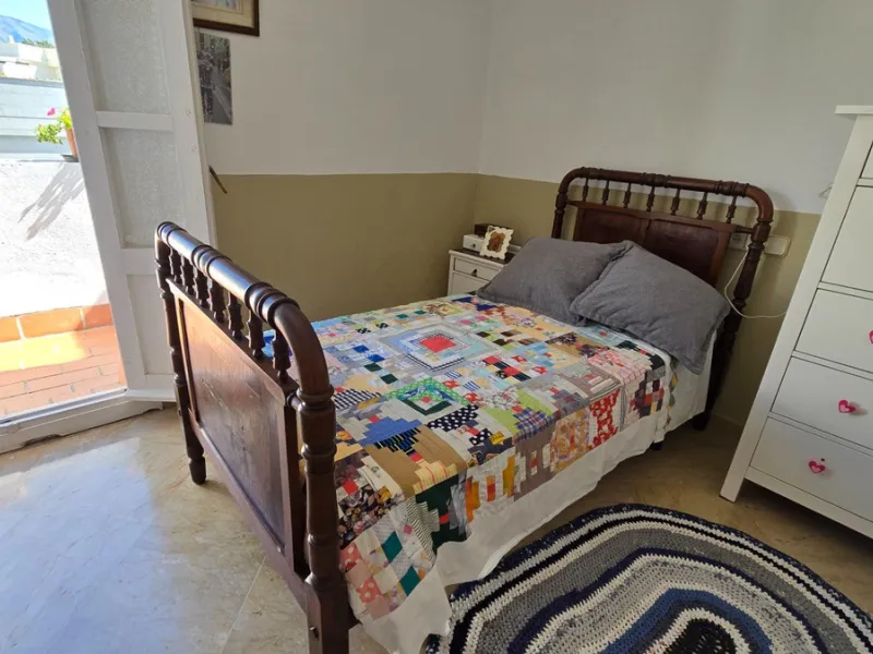 Charming three-storey Andalusian-style townhouse, located in a privileged and rapidly growing area of Marbella, between Marbella and San Pedro de Alcántara.