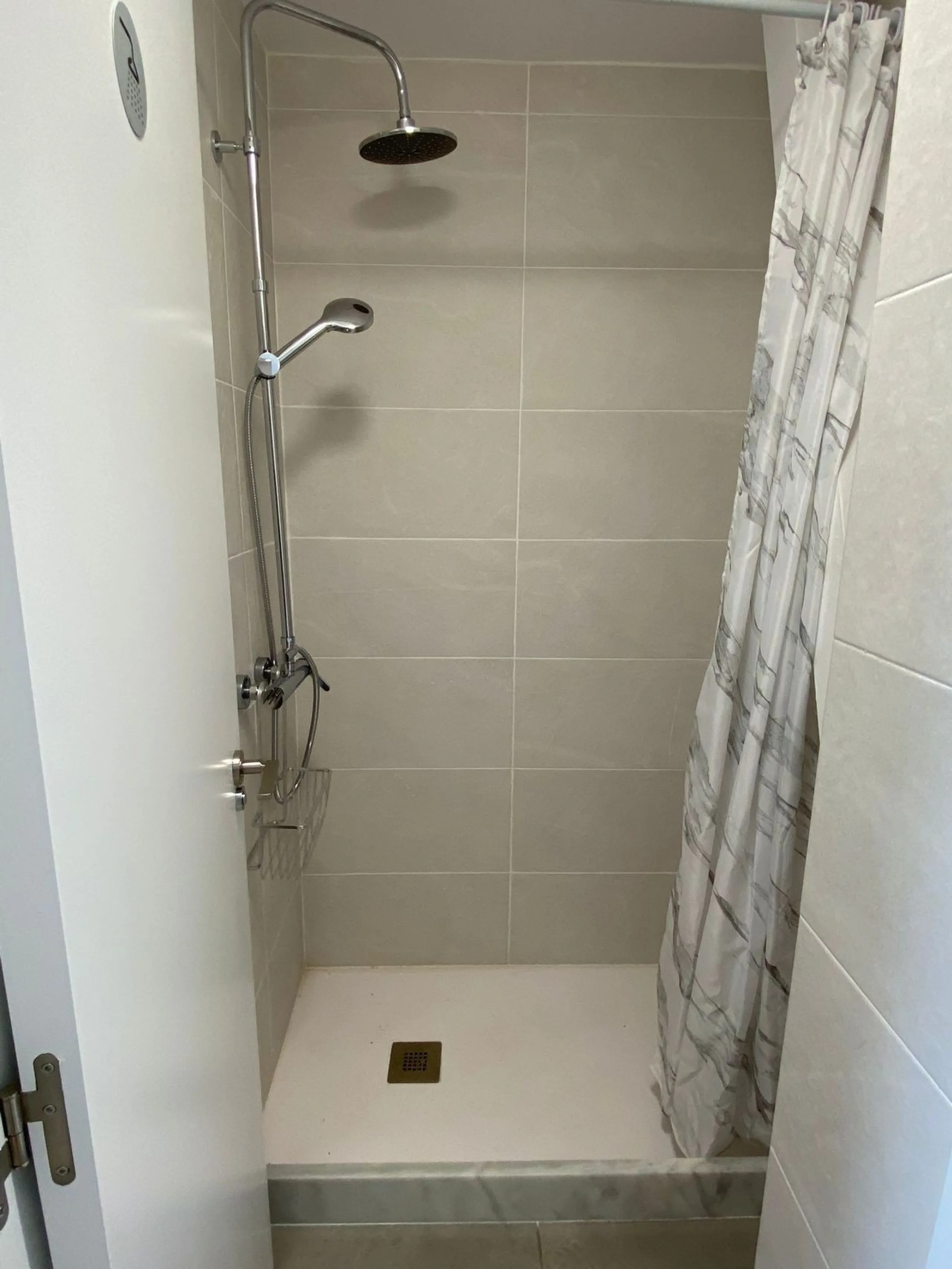 Commercial - Commercial Premises в продаже в Málaga, Málaga. Площадь дома 368 м²