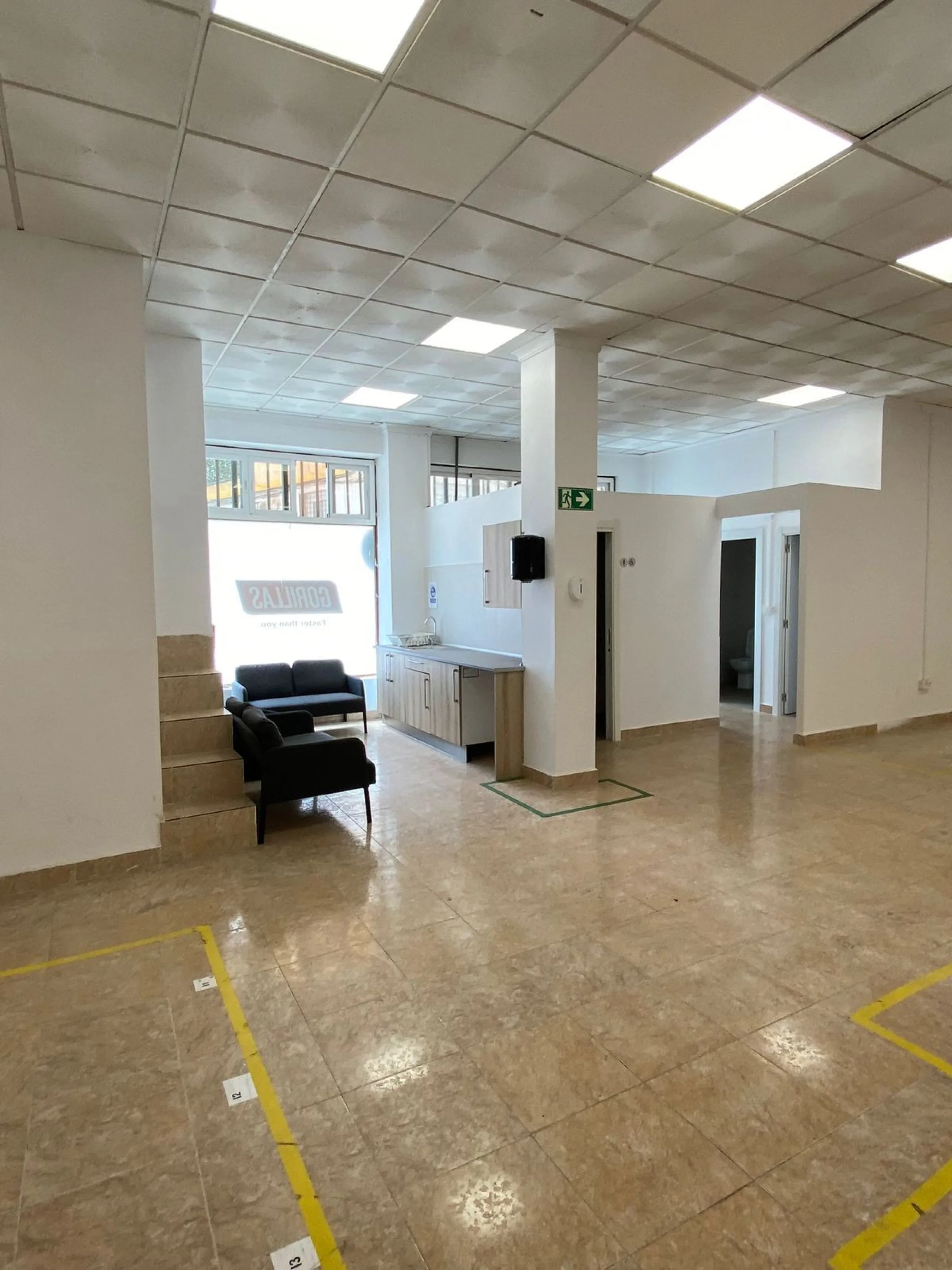 Commercial - Commercial Premises в продаже в Málaga, Málaga. Площадь дома 368 м²