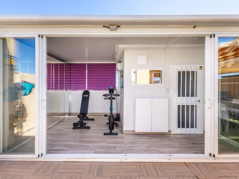 RENOVATED DUPLEX PENTHOUSE WITH LARGE TERRACE – LOS PACOS, FUENGIROLA