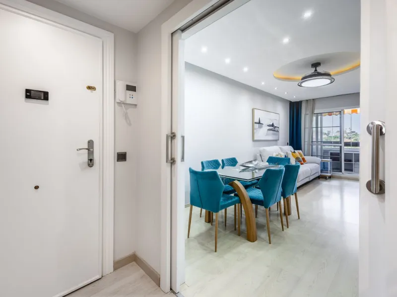 RENOVATED DUPLEX PENTHOUSE WITH LARGE TERRACE – LOS PACOS, FUENGIROLA
