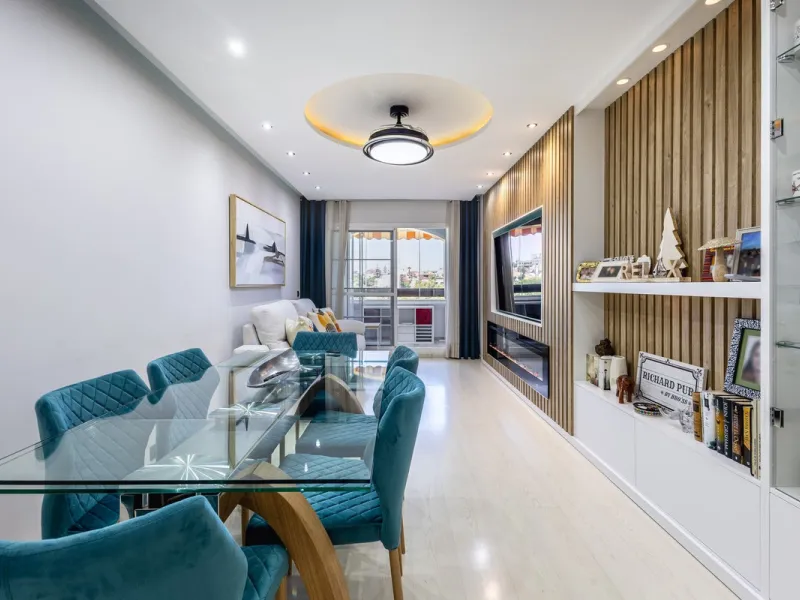 RENOVATED DUPLEX PENTHOUSE WITH LARGE TERRACE – LOS PACOS, FUENGIROLA