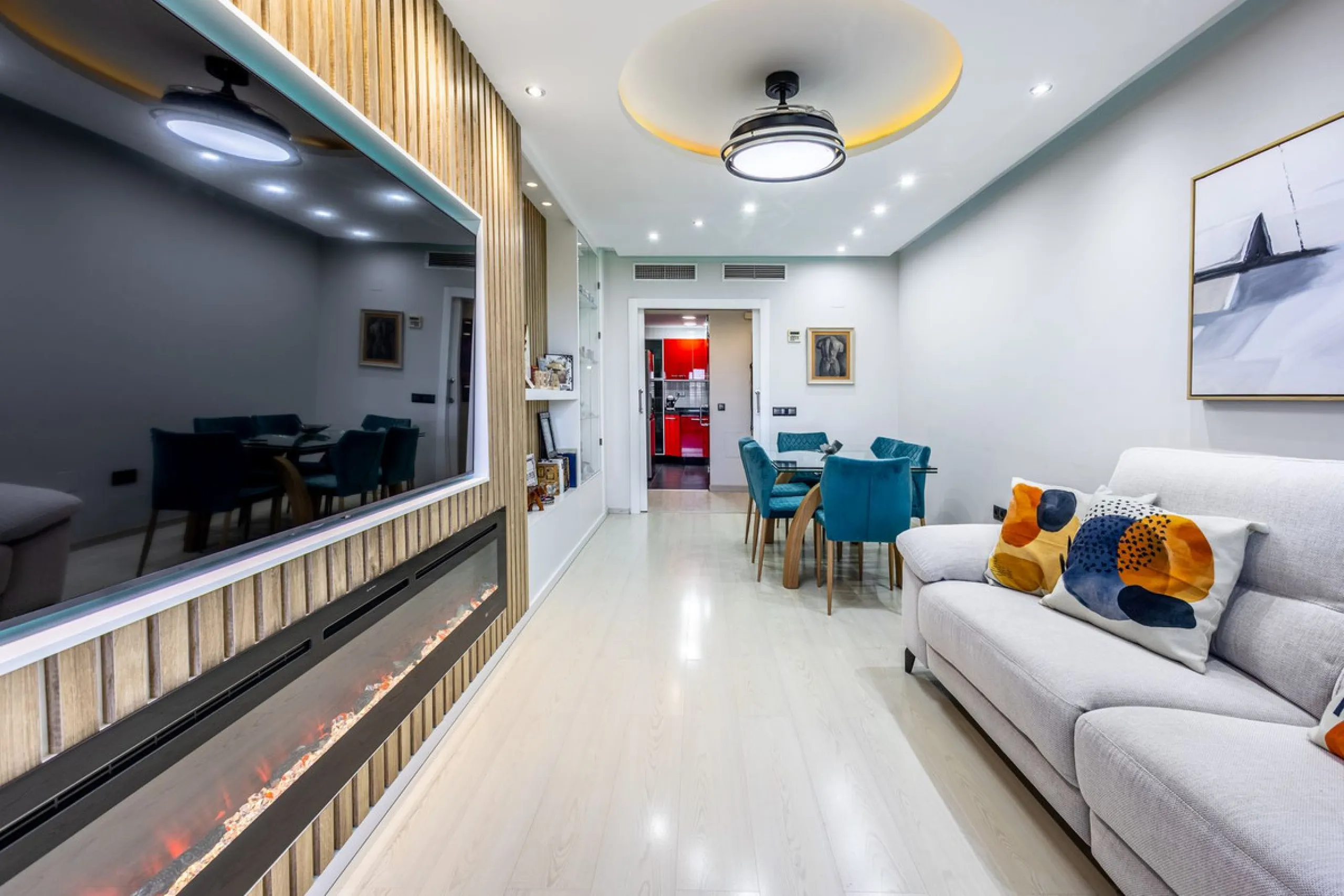 RENOVATED DUPLEX PENTHOUSE WITH LARGE TERRACE – LOS PACOS, FUENGIROLA