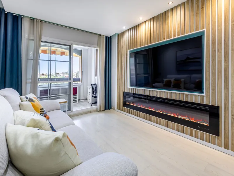 RENOVATED DUPLEX PENTHOUSE WITH LARGE TERRACE – LOS PACOS, FUENGIROLA