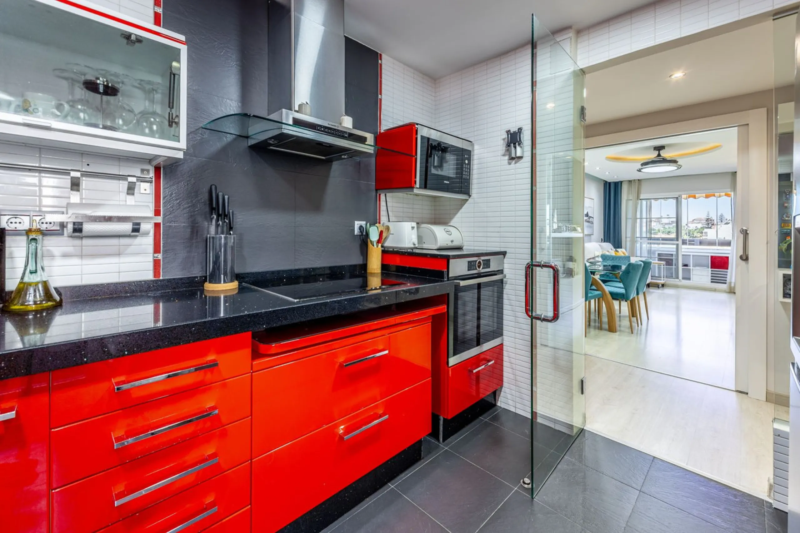 RENOVATED DUPLEX PENTHOUSE WITH LARGE TERRACE – LOS PACOS, FUENGIROLA