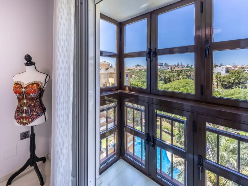 RENOVATED DUPLEX PENTHOUSE WITH LARGE TERRACE – LOS PACOS, FUENGIROLA