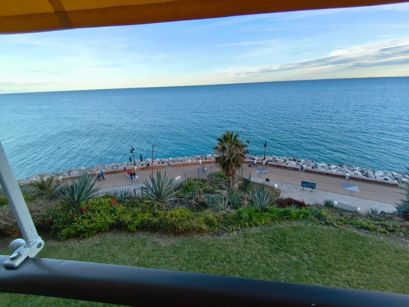 Renovated Studio Apartment with Sea Views in Torremolinos