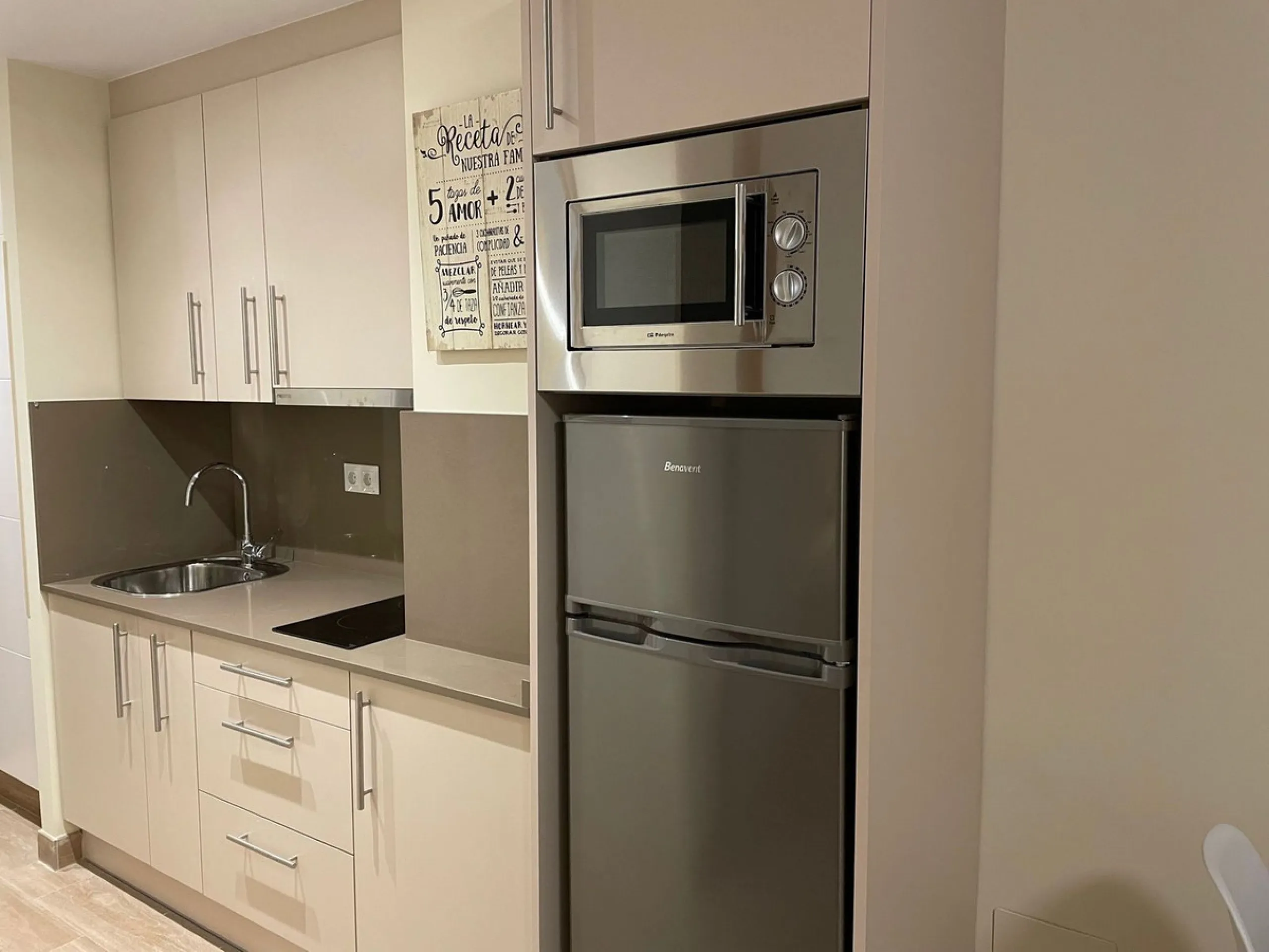 Renovated Studio Apartment with Sea Views in Torremolinos