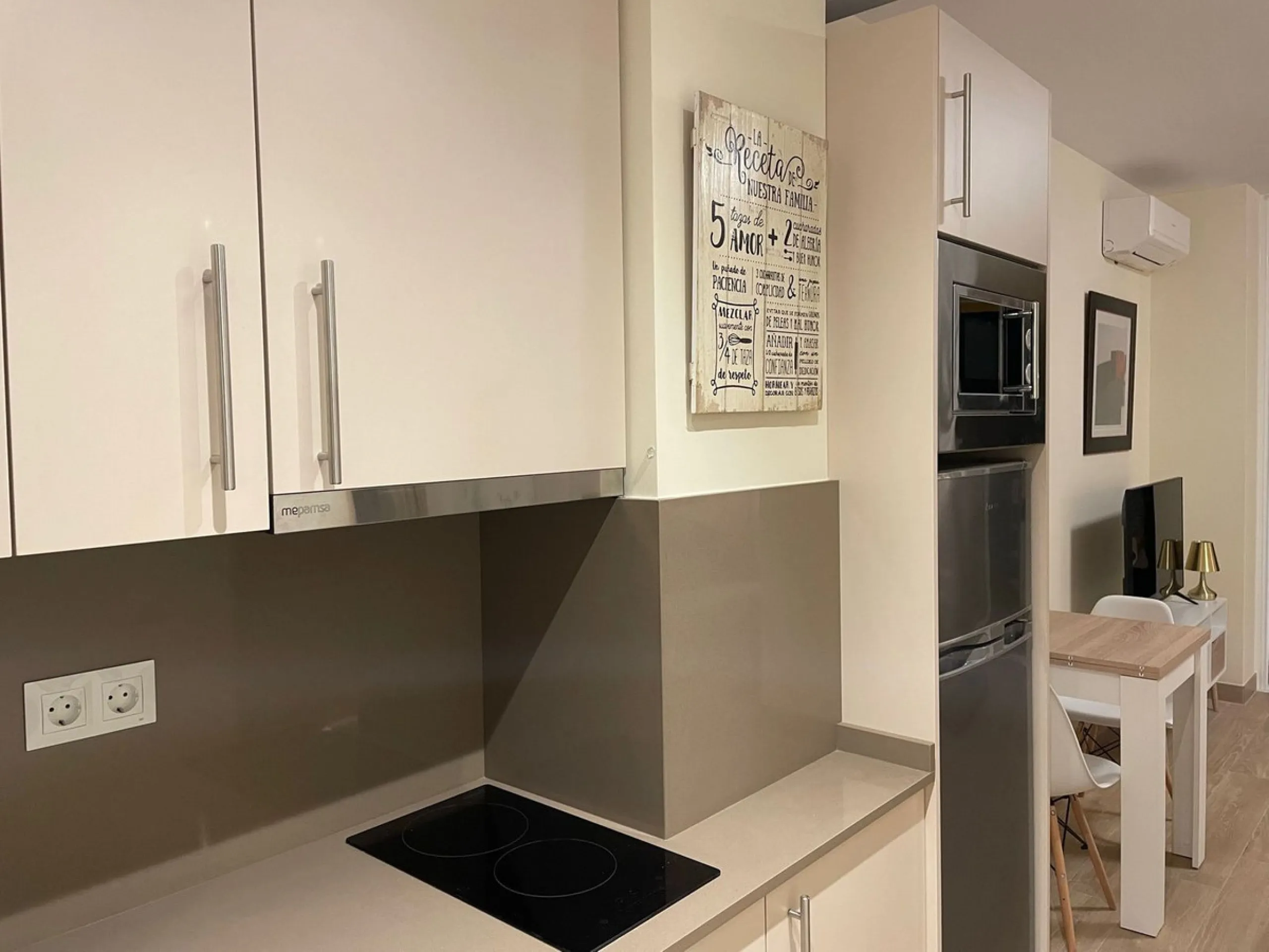 Renovated Studio Apartment with Sea Views in Torremolinos
