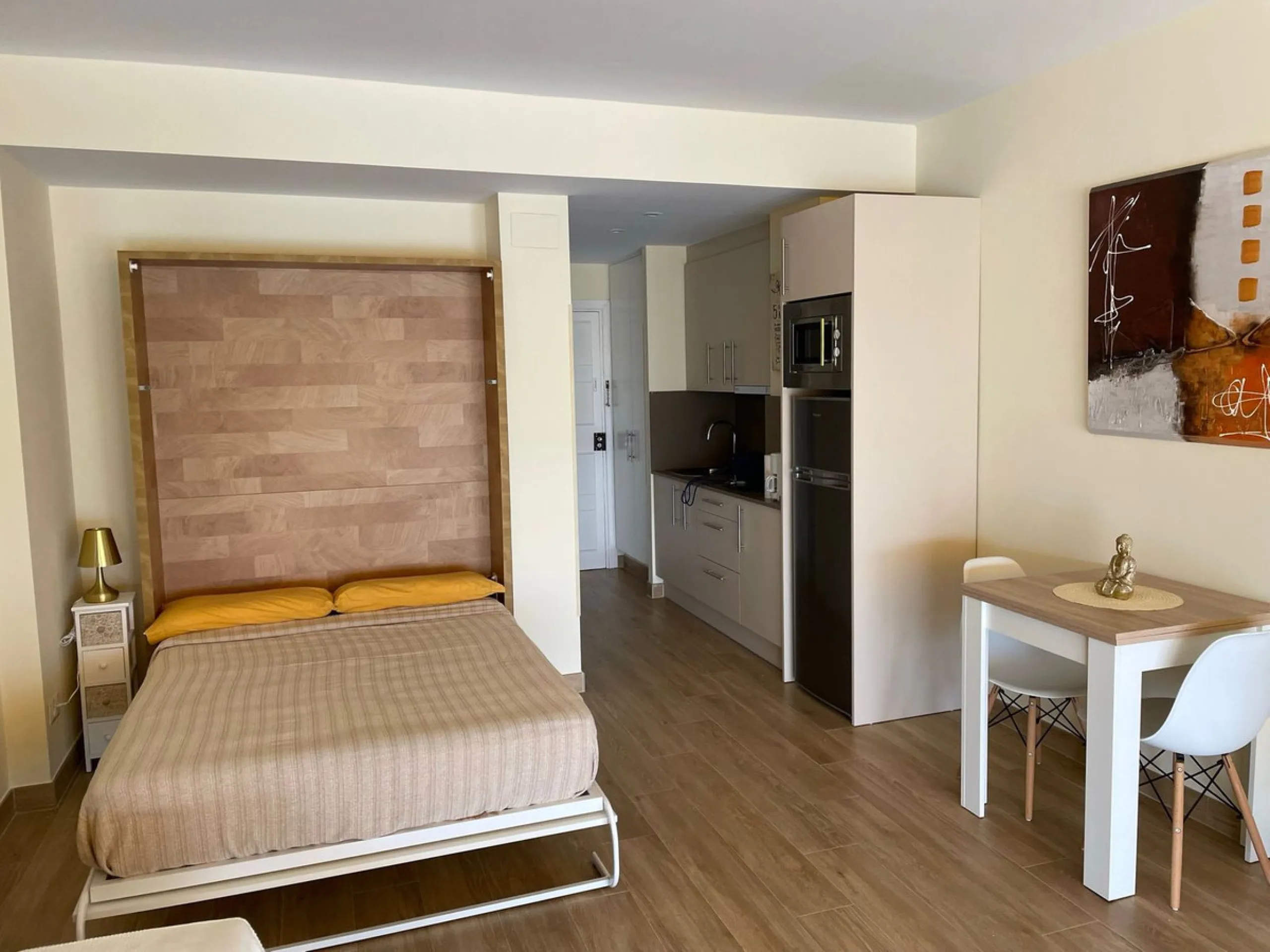 Renovated Studio Apartment with Sea Views in Torremolinos