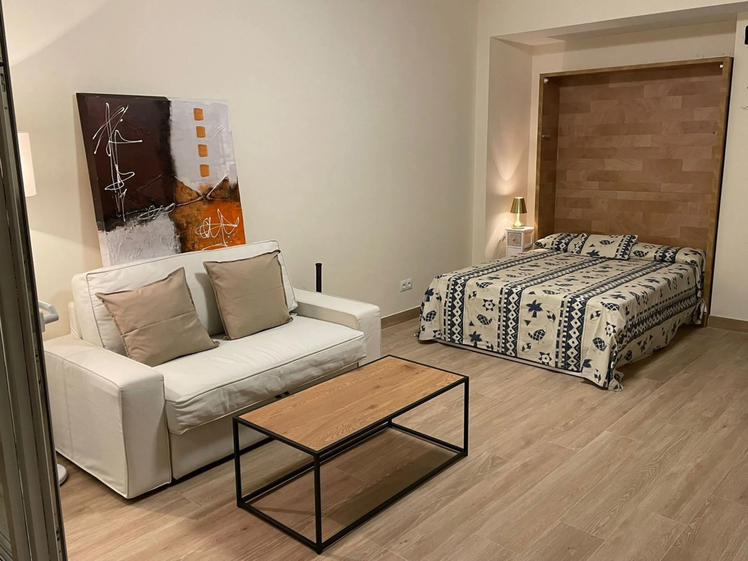 Renovated Studio Apartment with Sea Views in Torremolinos