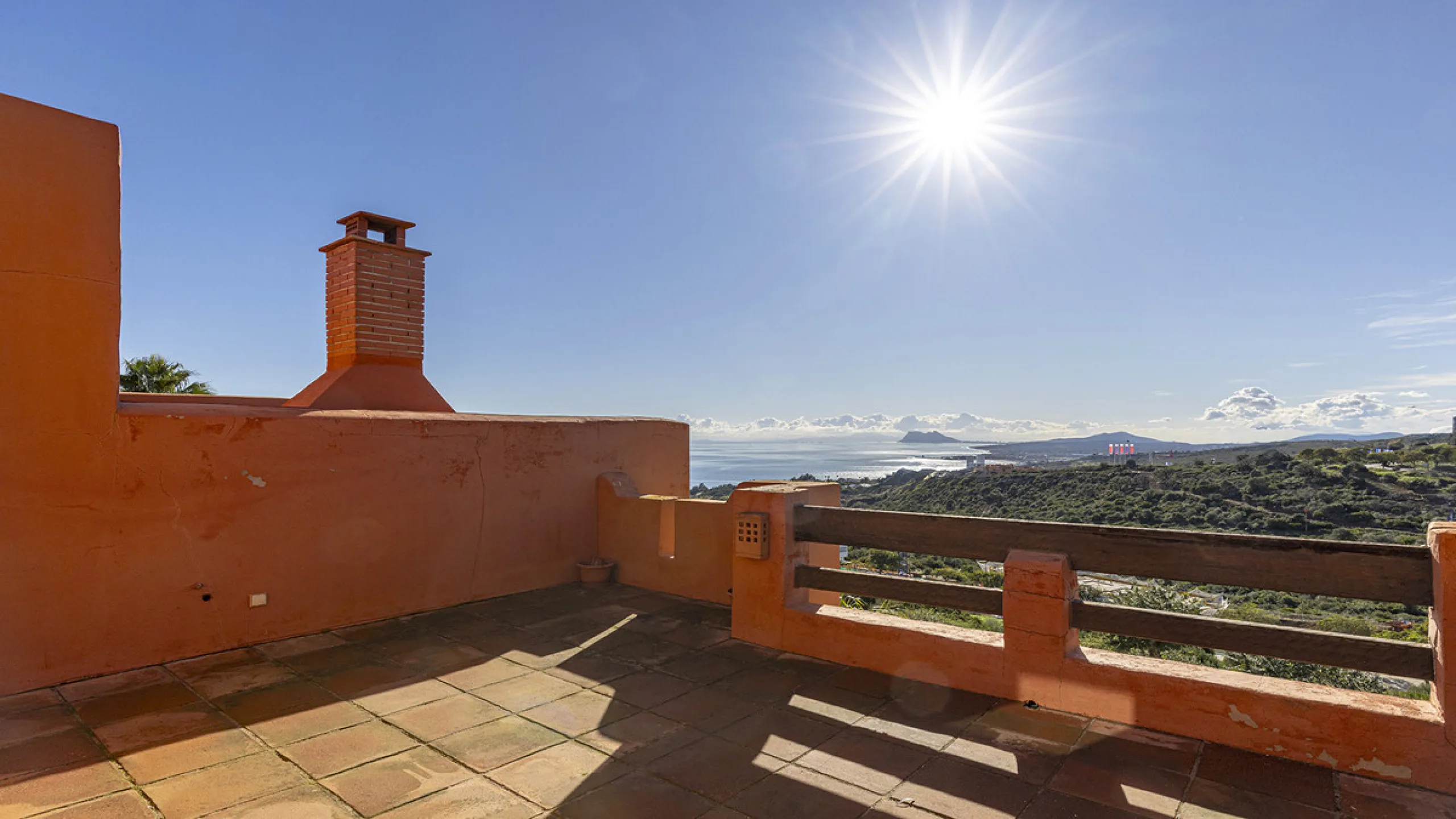 House - Townhouse в продаже в Manilva, Málaga. В доме 2 спален и 3 ванных комнат. Площадь дома 333 м²