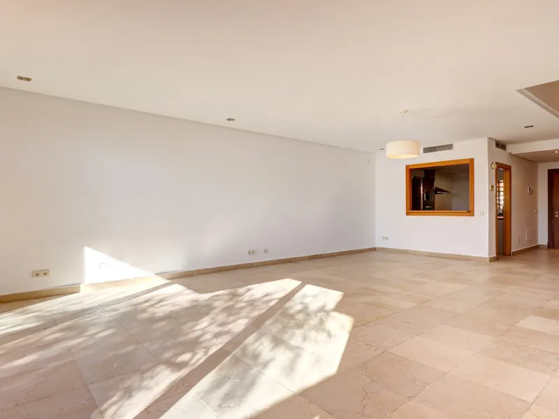 House - Townhouse в продаже в Manilva, Málaga. В доме 2 спален и 3 ванных комнат. Площадь дома 333 м²