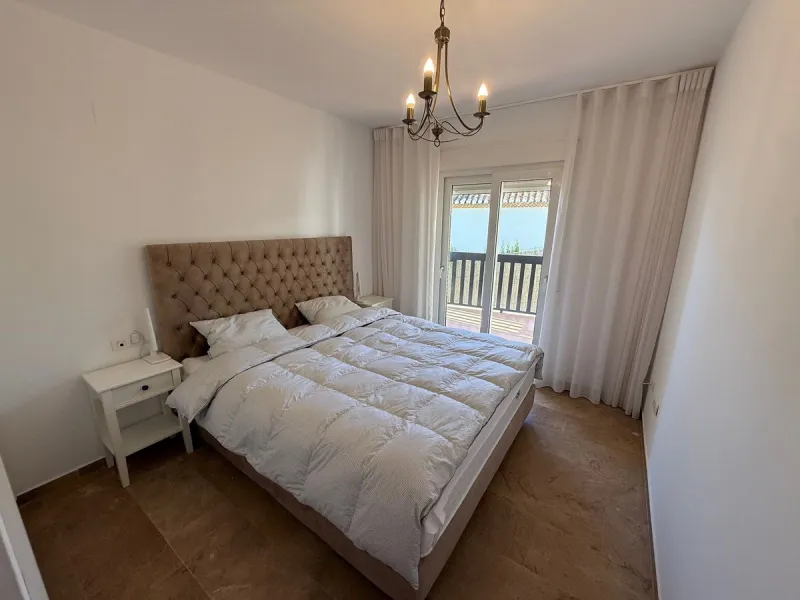 Апартамент средний этаж, Calahonda, Costa del Sol