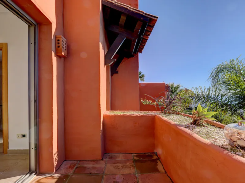 House - Townhouse в продаже в Manilva, Málaga. В доме 2 спален и 3 ванных комнат. Площадь дома 333 м²