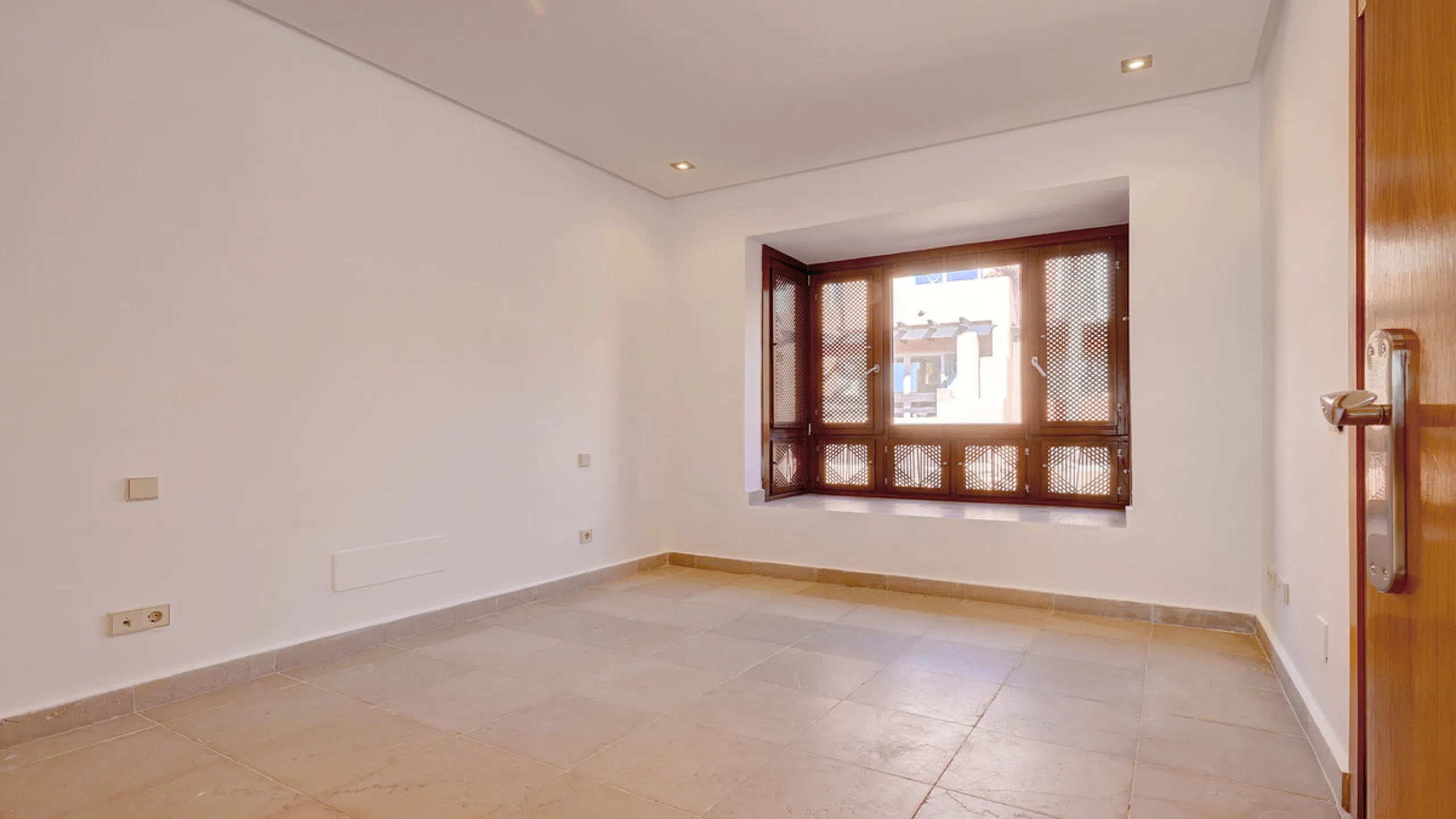 House - Townhouse в продаже в Manilva, Málaga. В доме 2 спален и 3 ванных комнат. Площадь дома 333 м²
