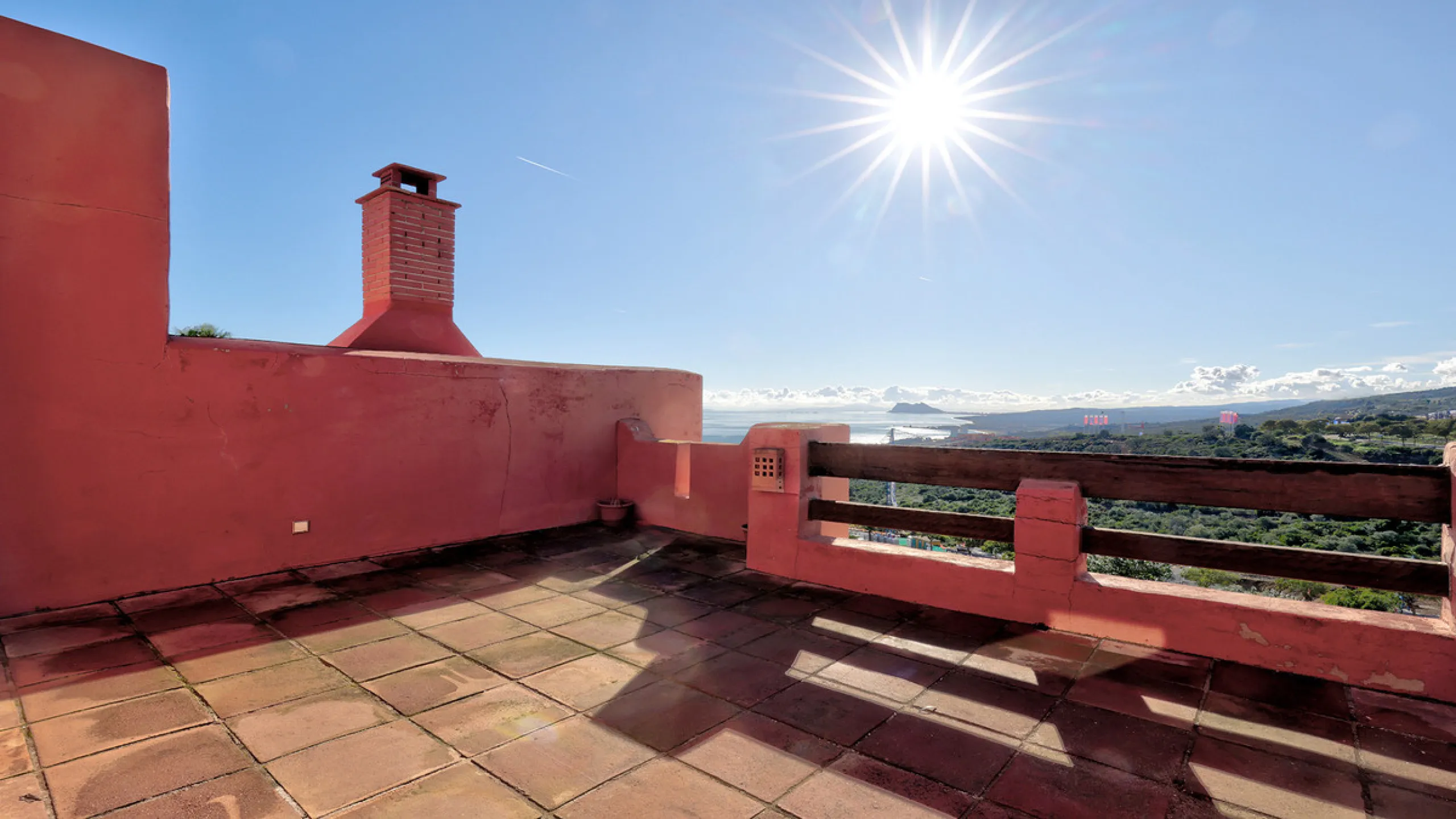 House - Townhouse в продаже в Manilva, Málaga. В доме 2 спален и 3 ванных комнат. Площадь дома 333 м²