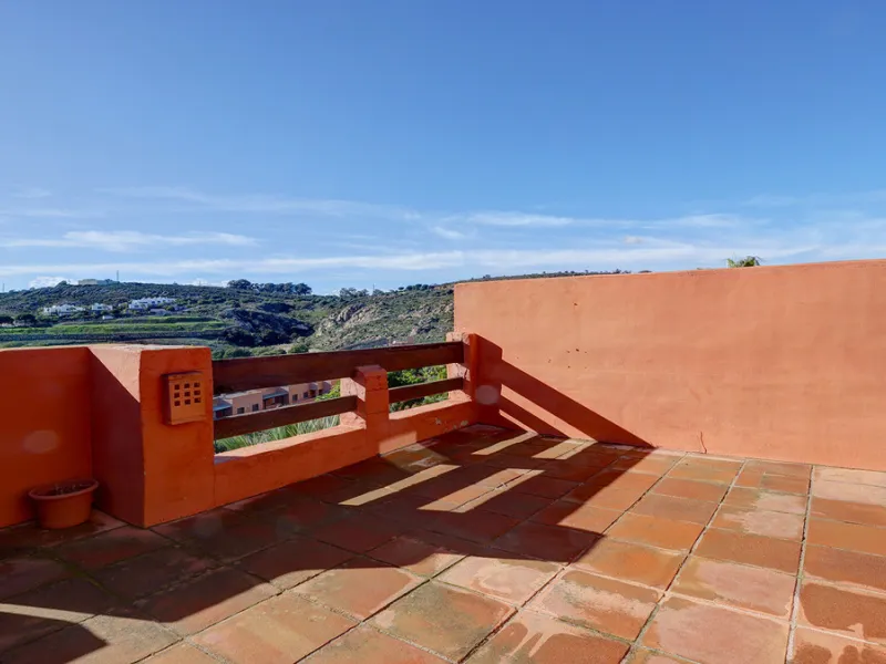 House - Townhouse в продаже в Manilva, Málaga. В доме 2 спален и 3 ванных комнат. Площадь дома 333 м²