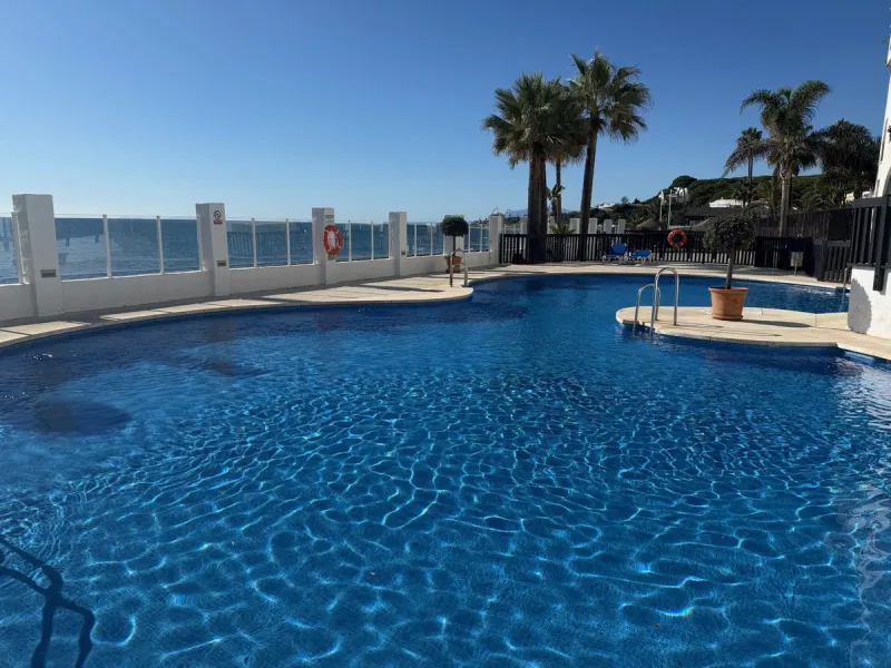 Апартамент средний этаж, Calahonda, Costa del Sol