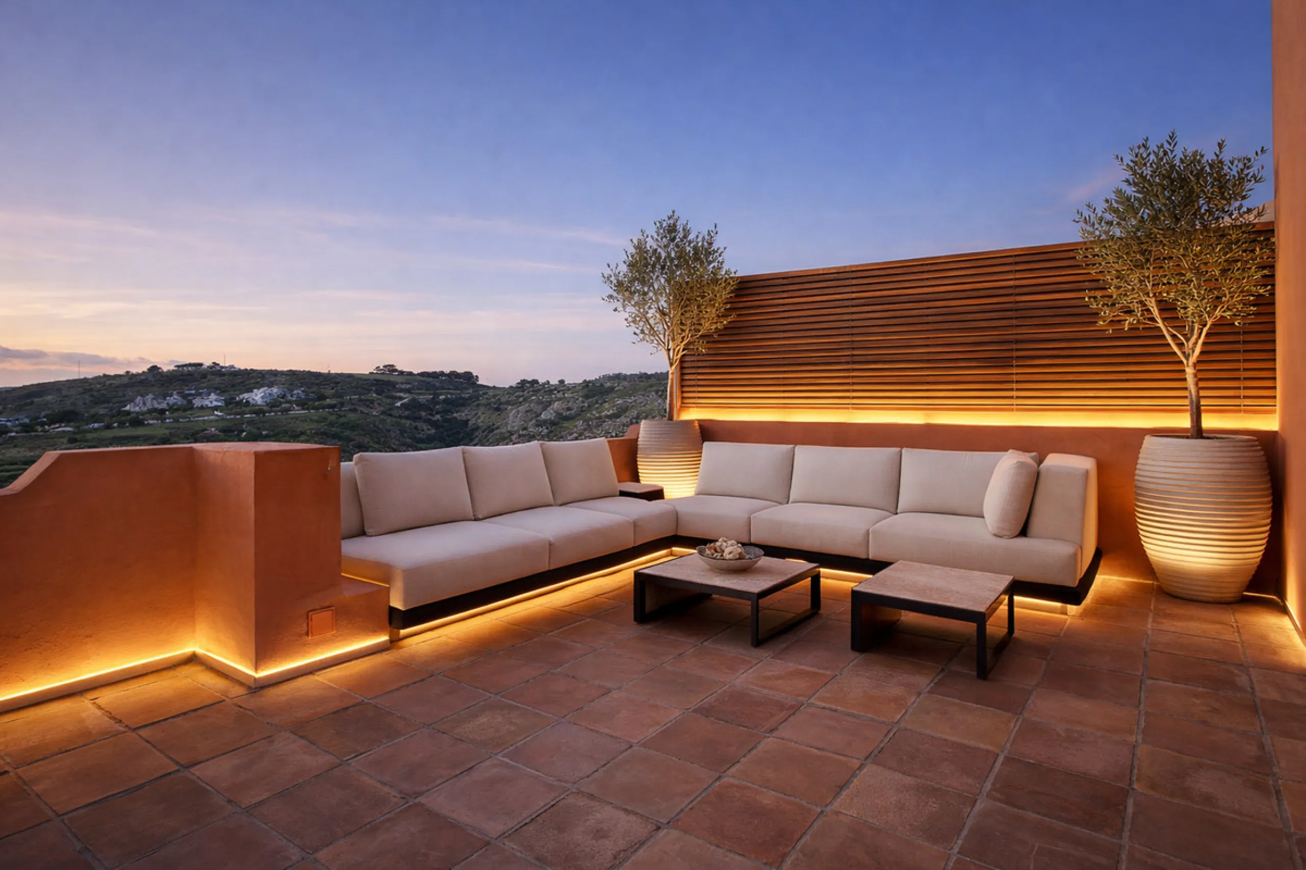 House - Townhouse в продаже в Manilva, Málaga. В доме 2 спален и 3 ванных комнат. Площадь дома 333 м²