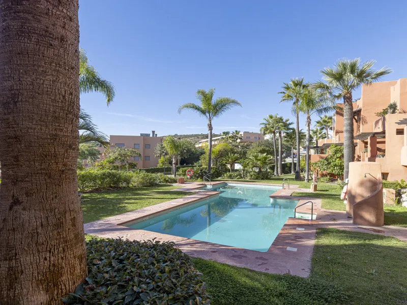 House - Townhouse в продаже в Manilva, Málaga. В доме 2 спален и 3 ванных комнат. Площадь дома 333 м²